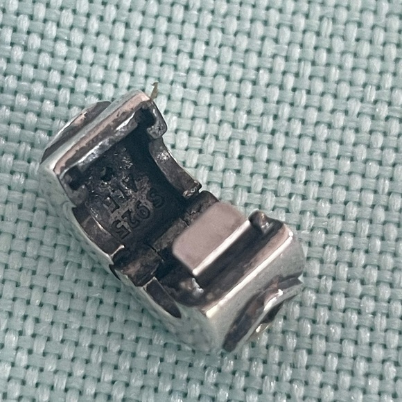 Pandora peridot double heart clip with 14k - Picture 2 of 4